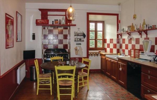 D De La Cathedrale Bed & Breakfast *