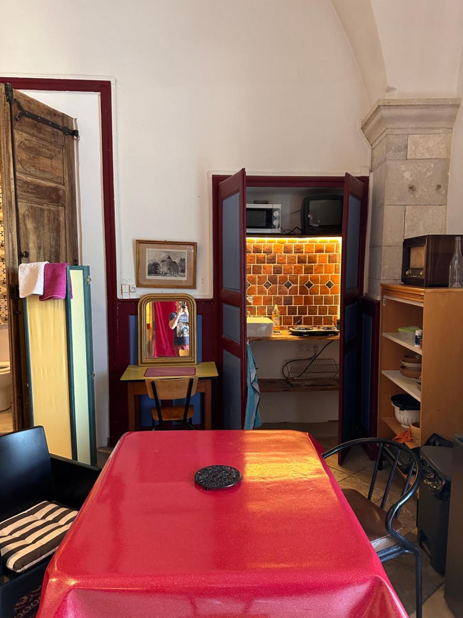D De La Cathedrale Bed & Breakfast *